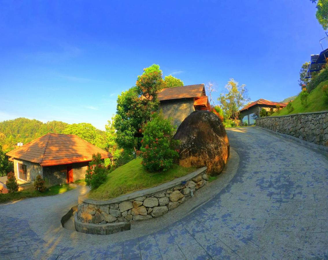 The Wild Trails Clarks Exotica , Munnar Hotel Exterior photo