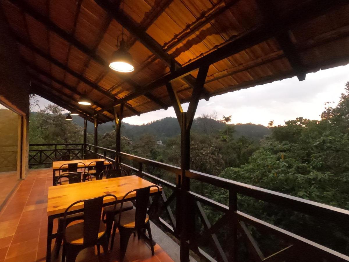 The Wild Trails Clarks Exotica , Munnar Hotel Exterior photo