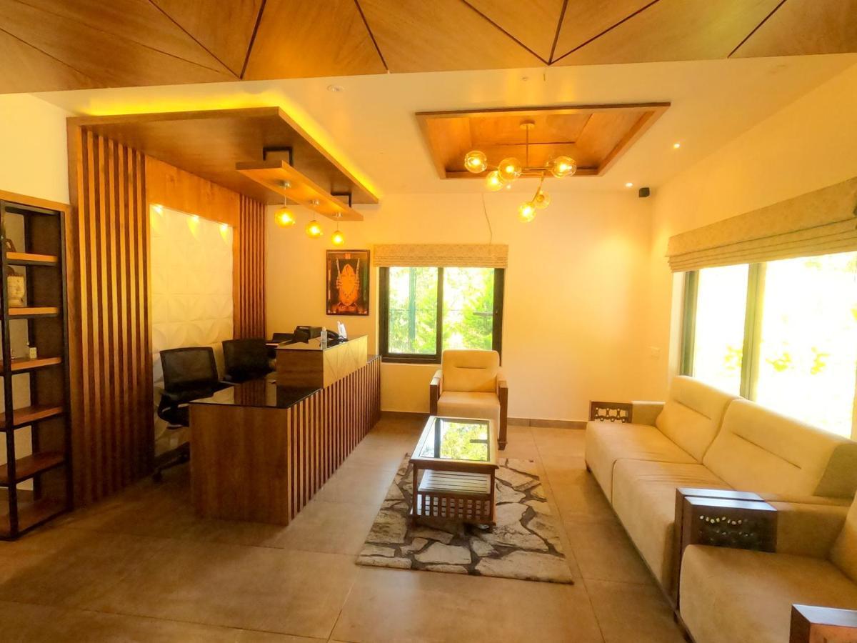 The Wild Trails Clarks Exotica , Munnar Hotel Exterior photo
