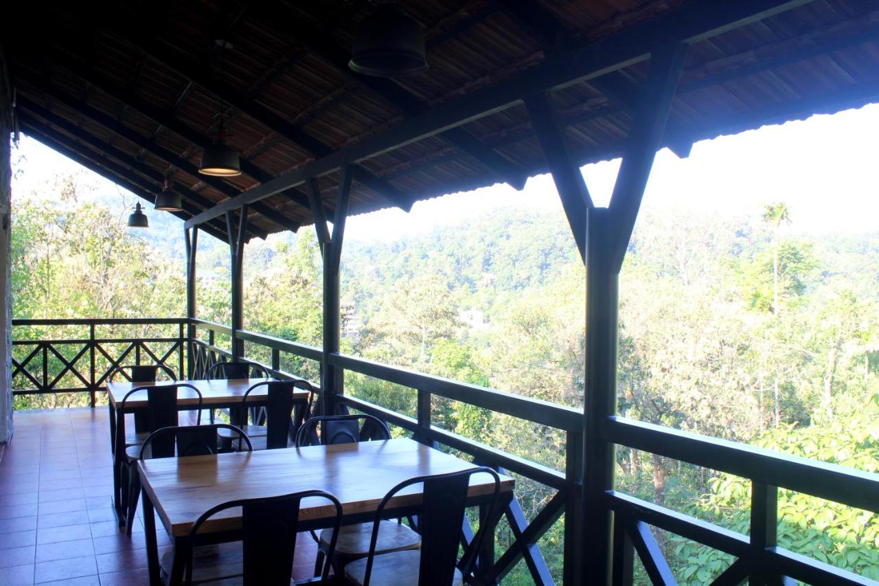 The Wild Trails Clarks Exotica , Munnar Hotel Exterior photo