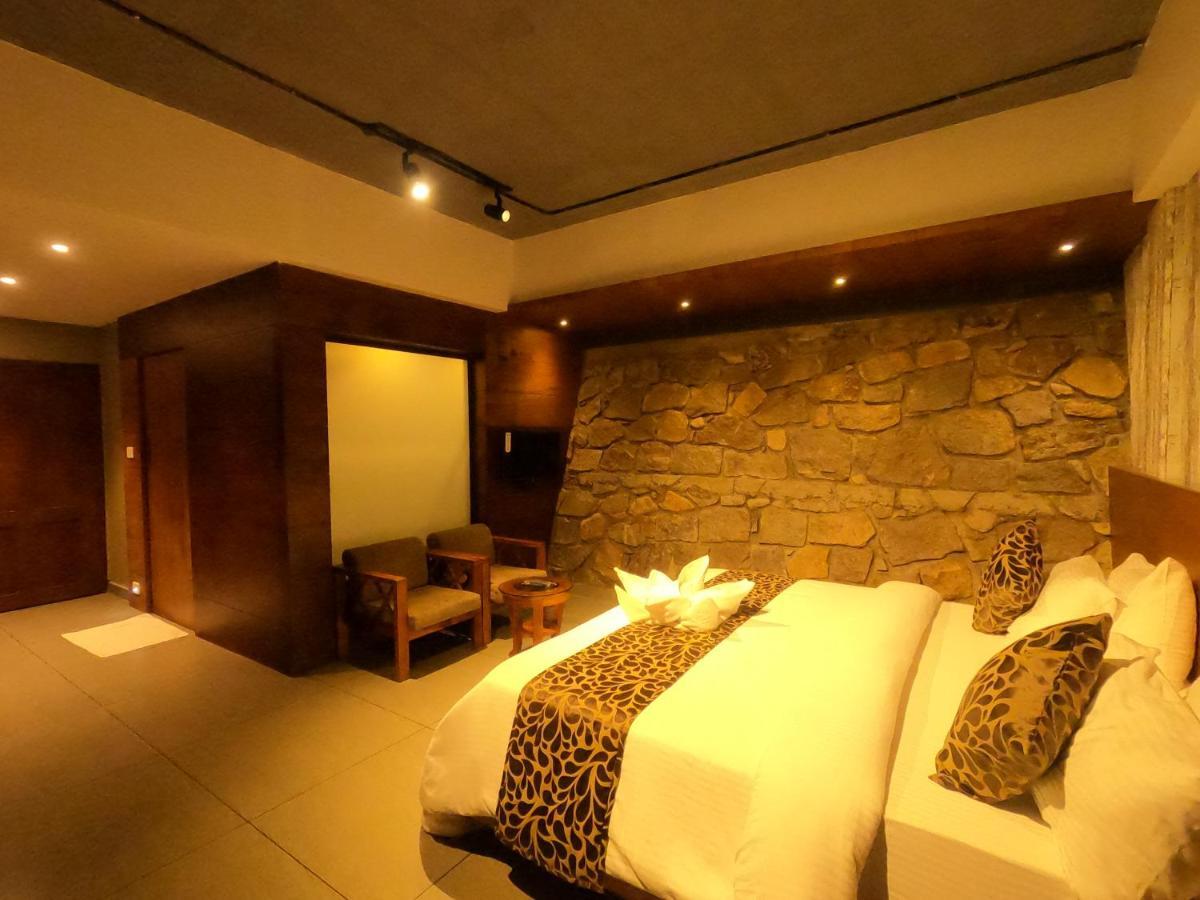 The Wild Trails Clarks Exotica , Munnar Hotel Exterior photo